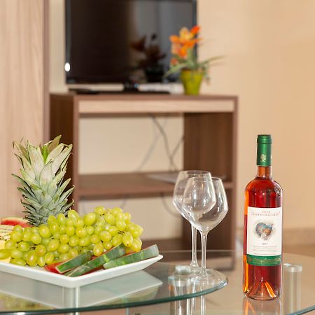 האראקי Alia Luxury Suites And Spa מראה חיצוני תמונה