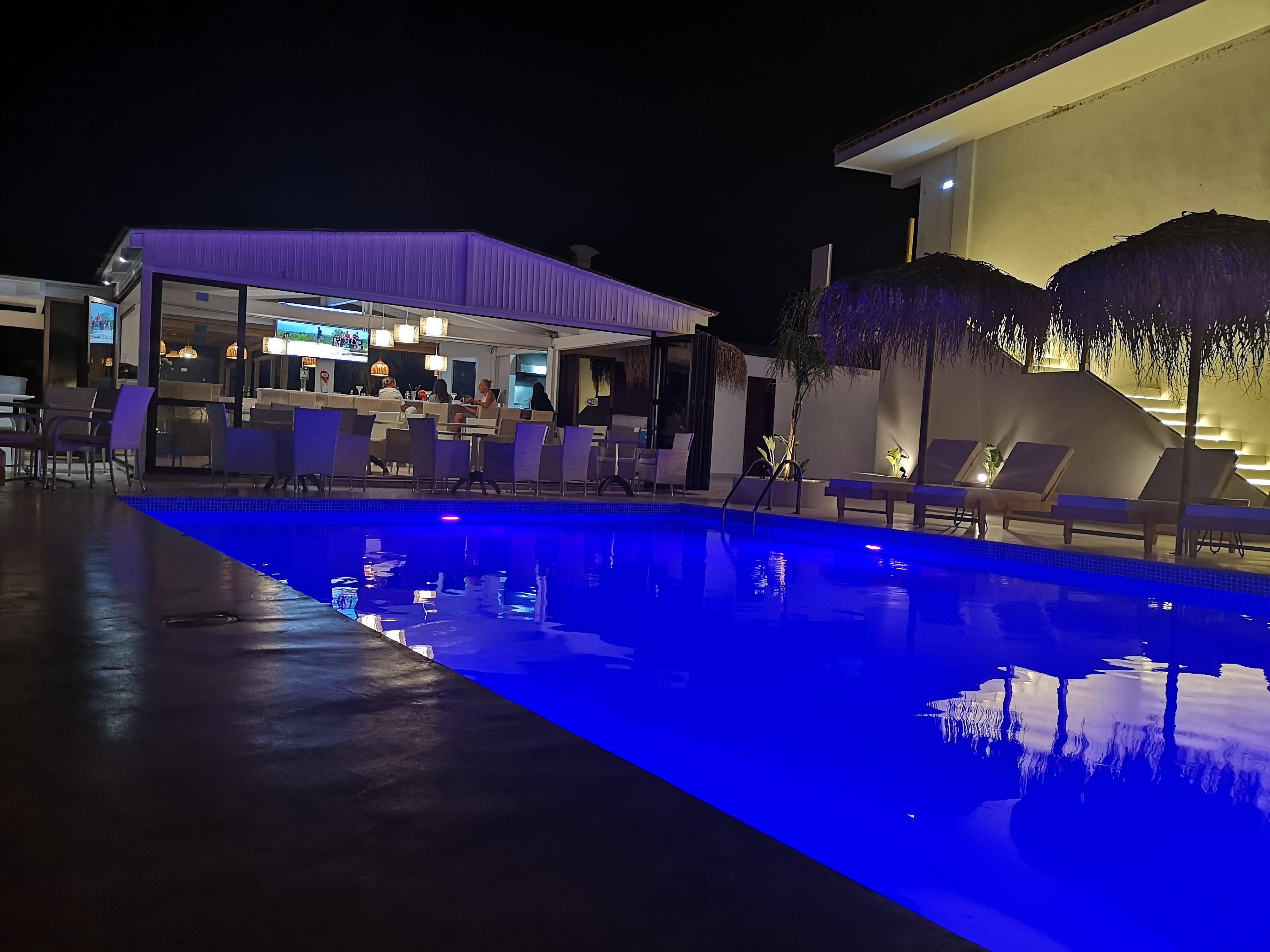 האראקי Alia Luxury Suites And Spa מראה חיצוני תמונה
