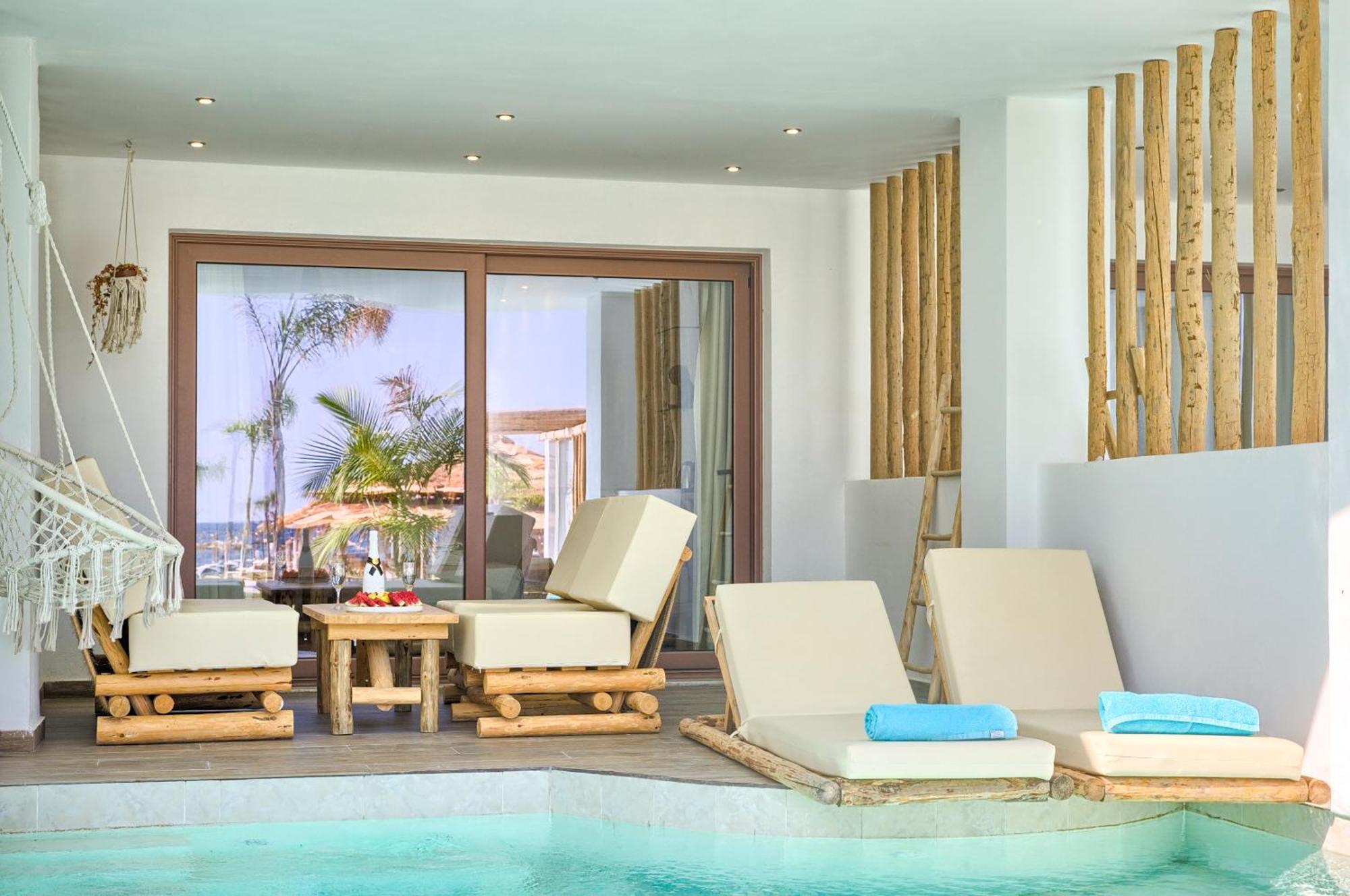 האראקי Alia Luxury Suites And Spa מראה חיצוני תמונה