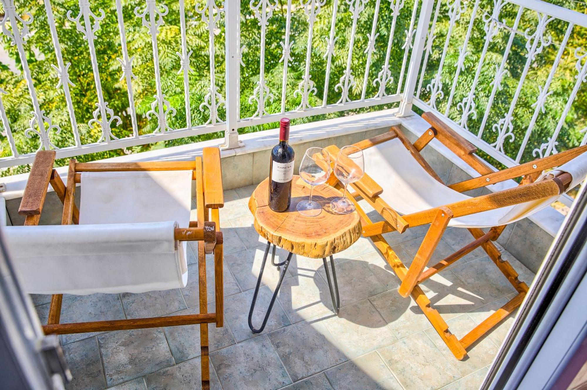האראקי Alia Luxury Suites And Spa חדר תמונה