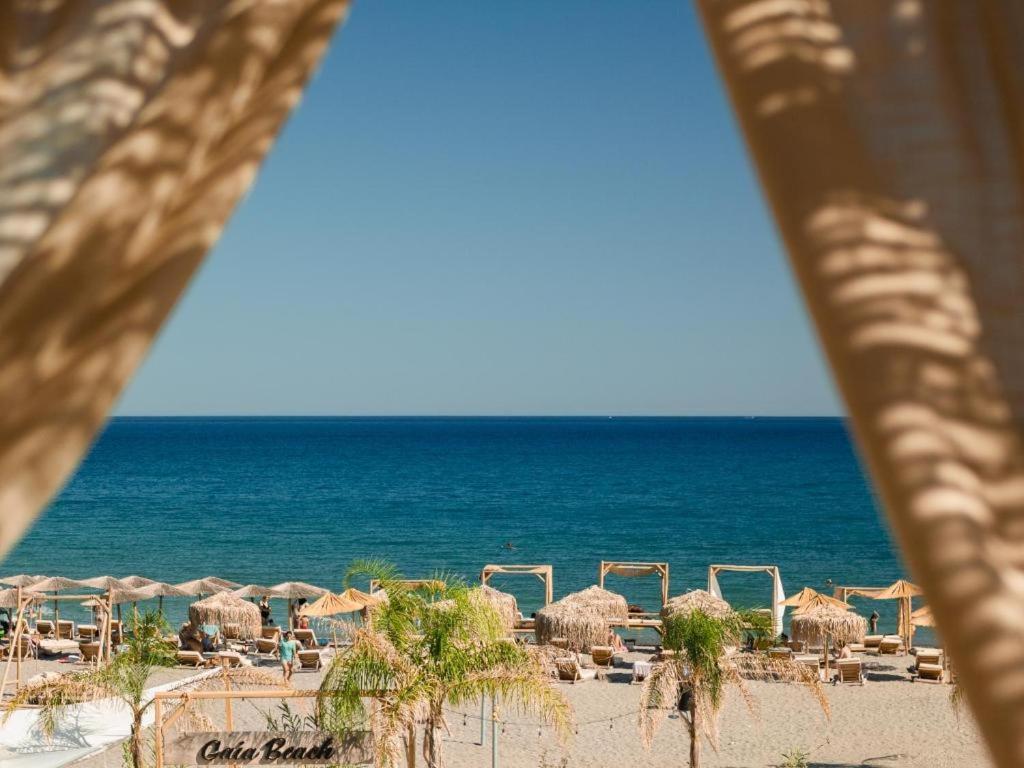 האראקי Alia Luxury Suites And Spa מראה חיצוני תמונה
